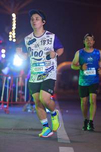 BIB: 1483, 43357, 42630
                            <button type="button" onclick="openModal(21374264)" class="btn btn-primary btn-sm float-right btn-popup" data-toggle="modal" data-target=".modal-high-quality">
                        <i class="fas fa-shopping-cart"></i> Add to Cart
                    </button>
                                            <button type="button" onclick="isThisMe(21374264, true)" class="btn btn-success btn-sm float-right btn-popup btn-isme hidden" data-toggle="tooltip" data-placement="bottom" title="นี่คือรูปของคุณใช่ไหม คลิกที่นี่เพื่อเอาเข้าอัลบั้ม">
                        <i class="fas fa-plus"></i> Add to album
                    </button>
                    <button type="button" onclick="isThisMe(21374264, false)" class="btn btn-warning btn-sm float-right btn-popup btn-isnotme hidden">
                        <i class="fas fa-ban"></i> Remove from album
                    </button>